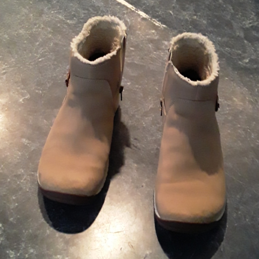 Ankle boots